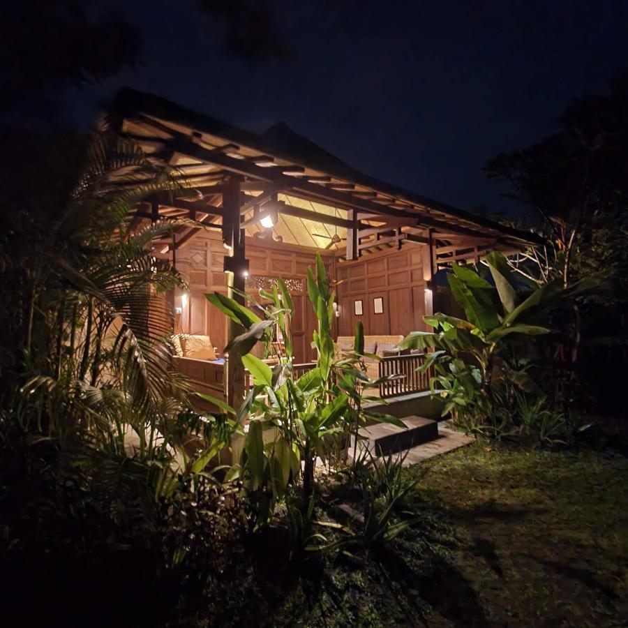 Yabbiekayu Eco-Bungalows Yogyakarta Esterno foto